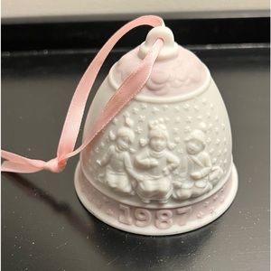 Lladro vintage 1987 Christmas ornament